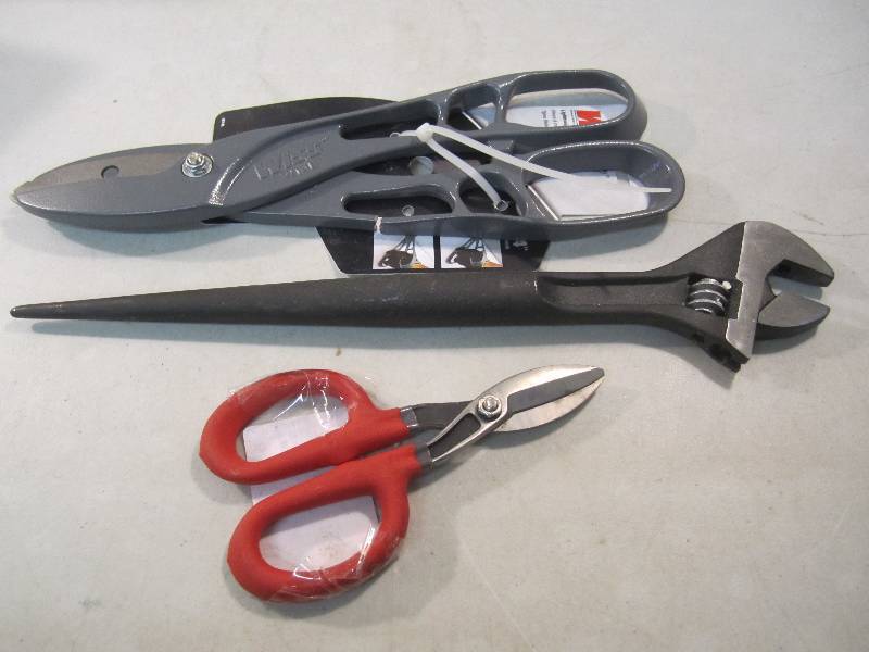 lot 87 image: Tools OpenDamagedMissing Packagin...