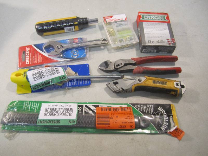 lot 89 image: Tools Etc OpenDamagedMissing Pack...