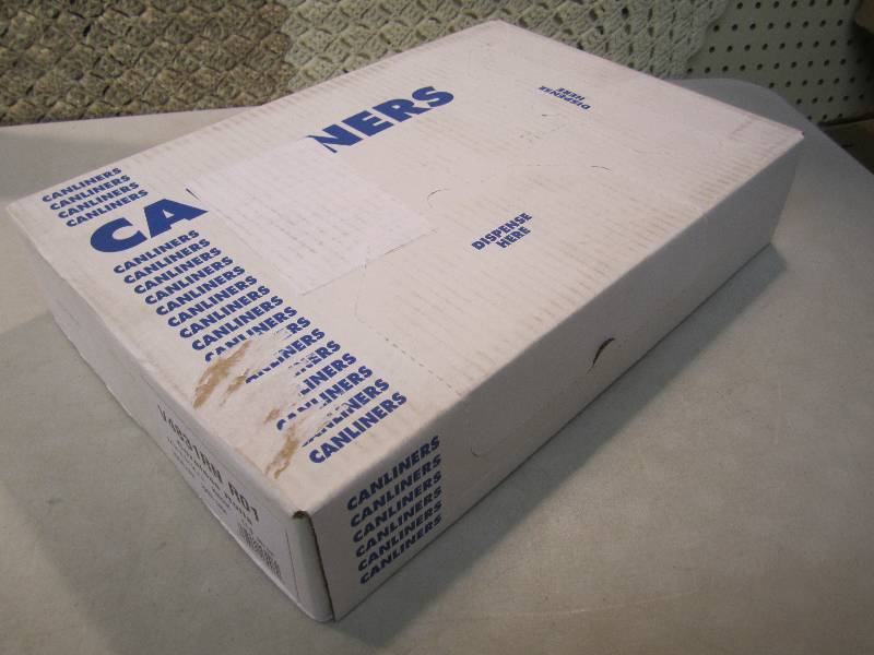 lot 136 image: Case of 1000 Can Liners 24 x 31 1...