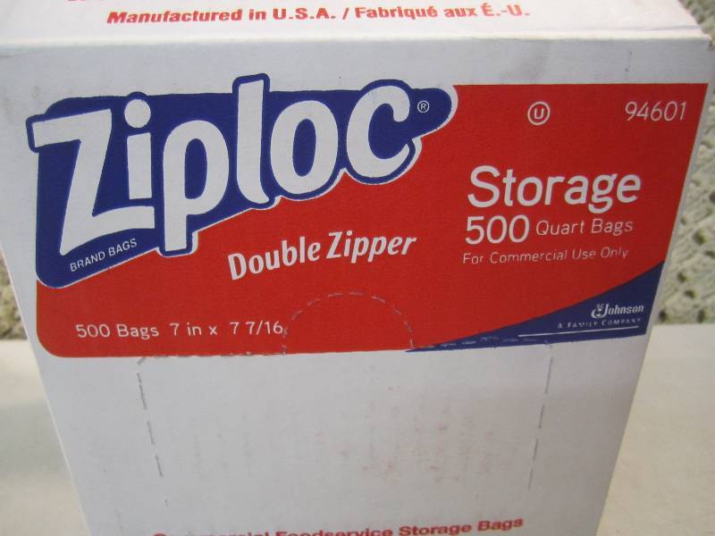 lot 152 image: Bulk Box of 500 Ziploc Double Zippe...