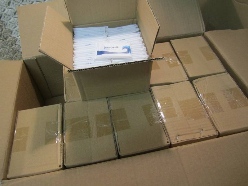 lot 154 image: Case of 1000 Bars Facial Soap 10 in...