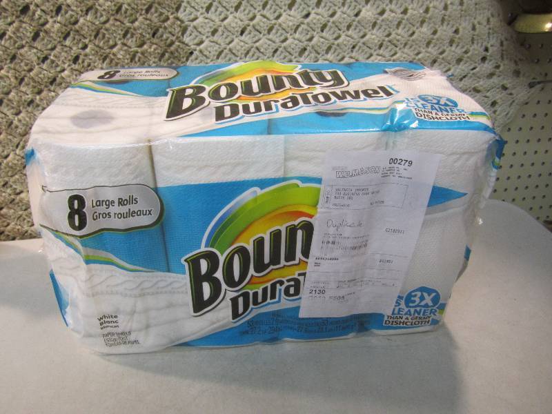 lot 174 image: Pack of 8 Large Rolls Bounty Durato...