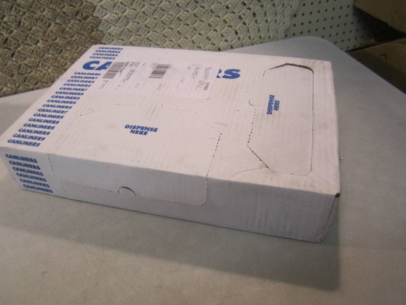 lot 200 image: Case of 1000 Can Liners 12-16 Gallo...
