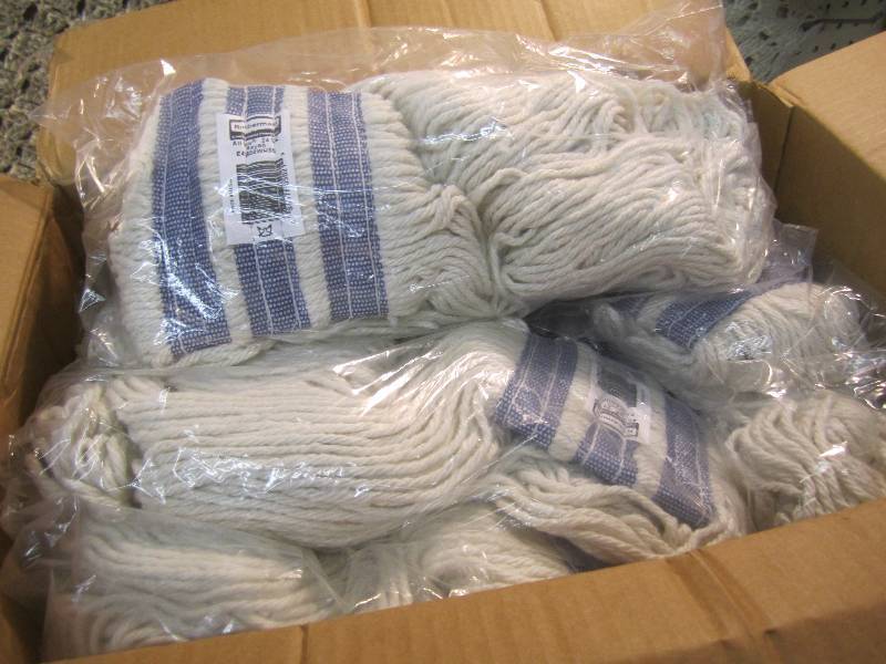 lot 308 image: Case of 12 Rubbermaid Universal 24 ...