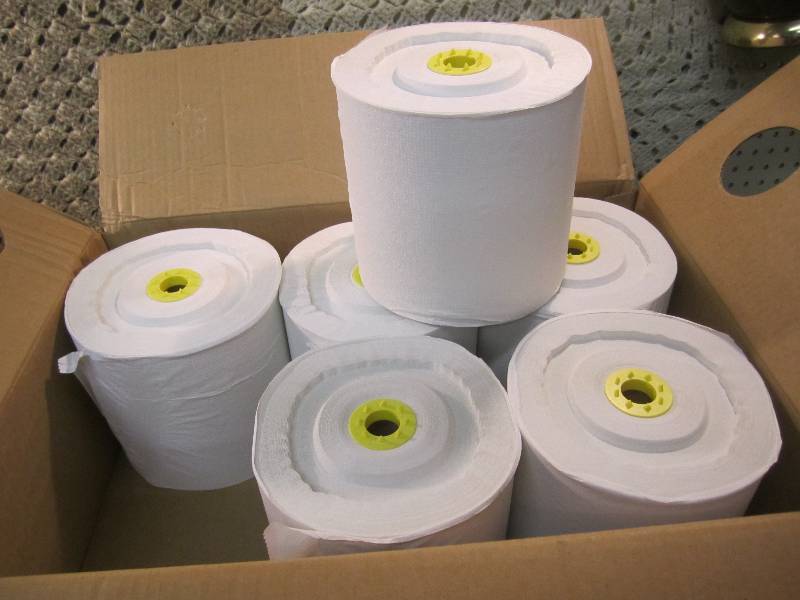 lot 320 image: Case of 6 White High Capacity Roll ...