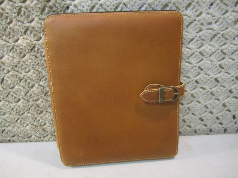 lot 329 image: Canyon Outback Leather Bear Canyon ...