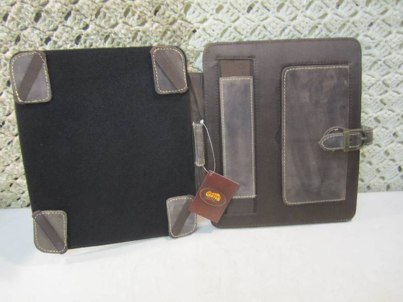 lot 332 image: Canyon Outback Leather Bear Canyon ...