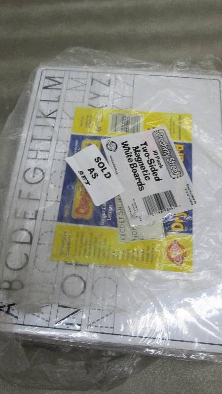 lot 4 image: Chenille Kraft 9x12  2 Sided Magnet...