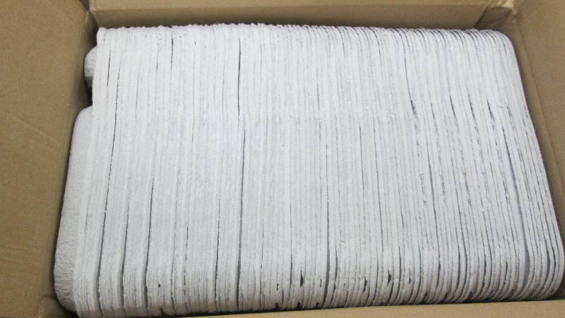 lot 8 image: Chinet StrongHolder Molded Fiber Cu...