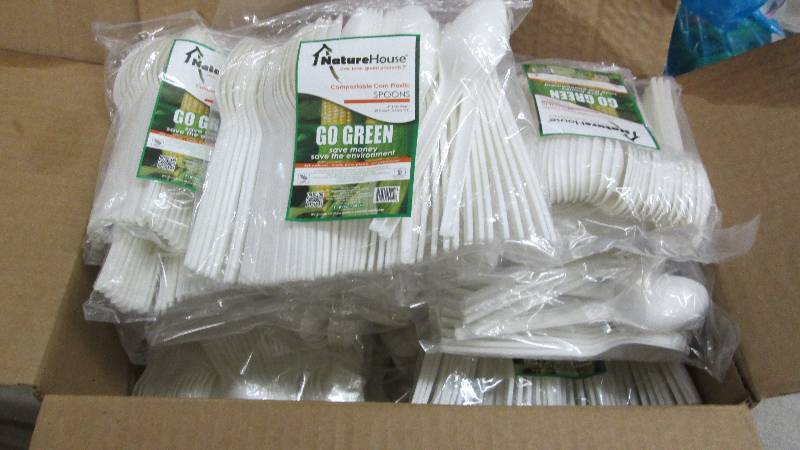 lot 56 image: Box of 20- 50pkg NatureHouse Compo...