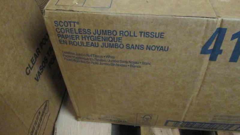 lot 84 image: Scott Coreless Jumbo Roll Toilet Pa...