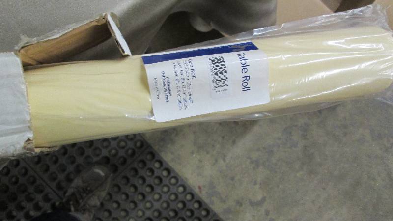lot 95 image: Ivory Plastic Table Roll 40 inch x ...