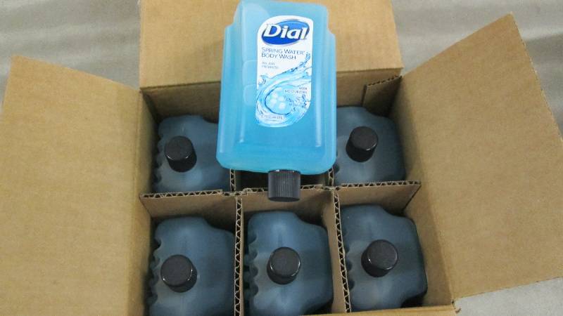 lot 115 image: Lot of 6 Dial Spring Water Body Was...