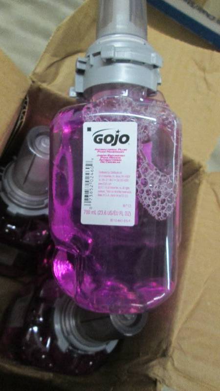 lot 172 image: Lot of 4  GOJO 8712-04 ADX Plum 7...