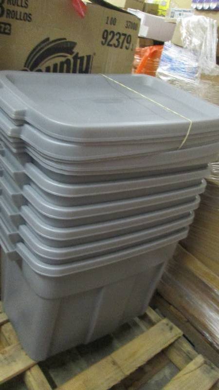 lot 173 image: Lot of 6 Rubbermaid 18 Gallon Rough...