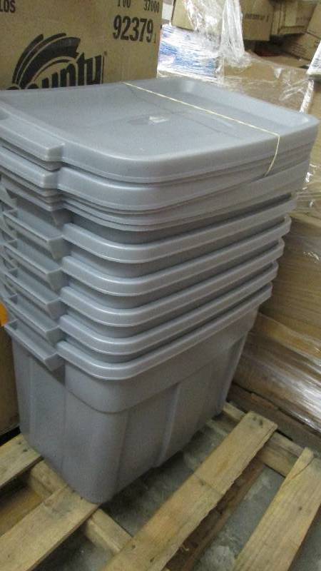 lot 174 image: Lot of 6 Rubbermaid 18 Gallon Rough...