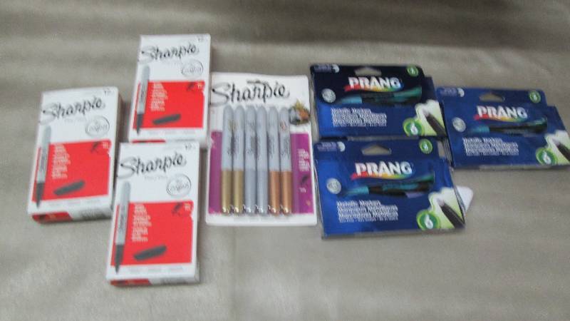 lot 181 image: 3 Boxes of 12 Sharpies Fine Point, ...