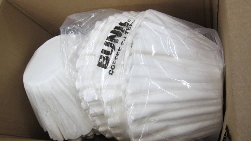 lot 195 image: Box of Large Bunn Coffee Filters...
