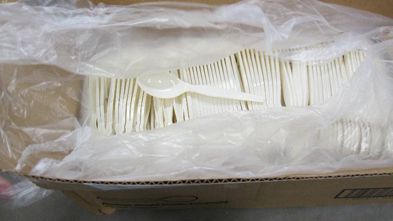 lot 216 image: Case of Dixie Medium Weight Spoons ...