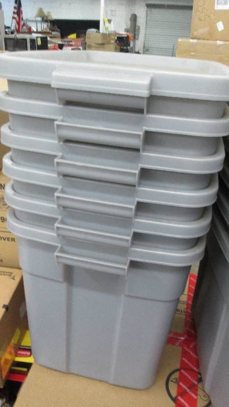 lot 235 image: Lot of 6 Rubbermaid 18 Gallon Rough...