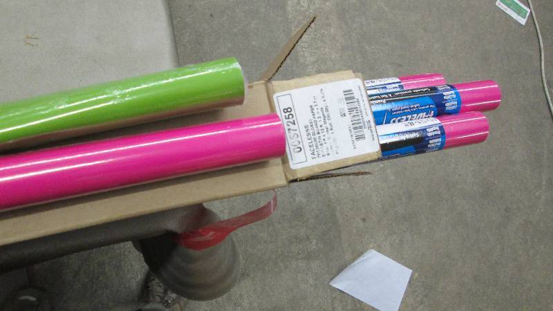 lot 260 image: 5 rolls Pacon Fadeless Premium Glos...