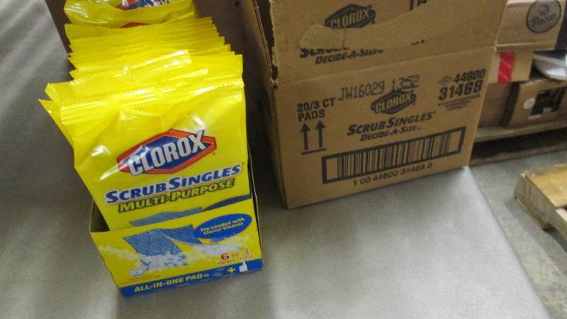 lot 265 image: 9 Boxes of 20 Clorox Scrub Singles ...