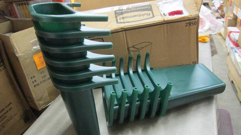 lot 270 image: Case of 12 Wastebasket Recycling Si...
