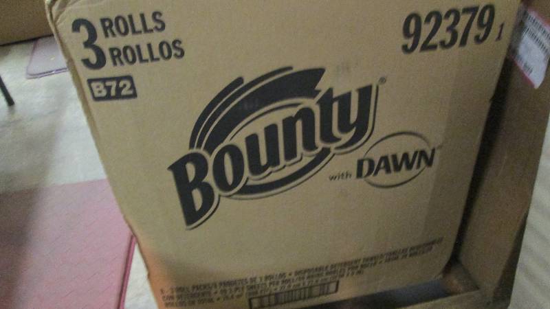 lot 301 image: Case of 24 Rolls Bounty Paper Towel...