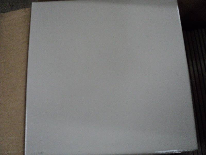 lot 46 image: 8 square off white Italian tile - ...