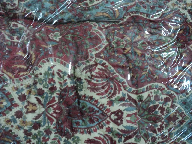 lot 149 image: king size quilt...