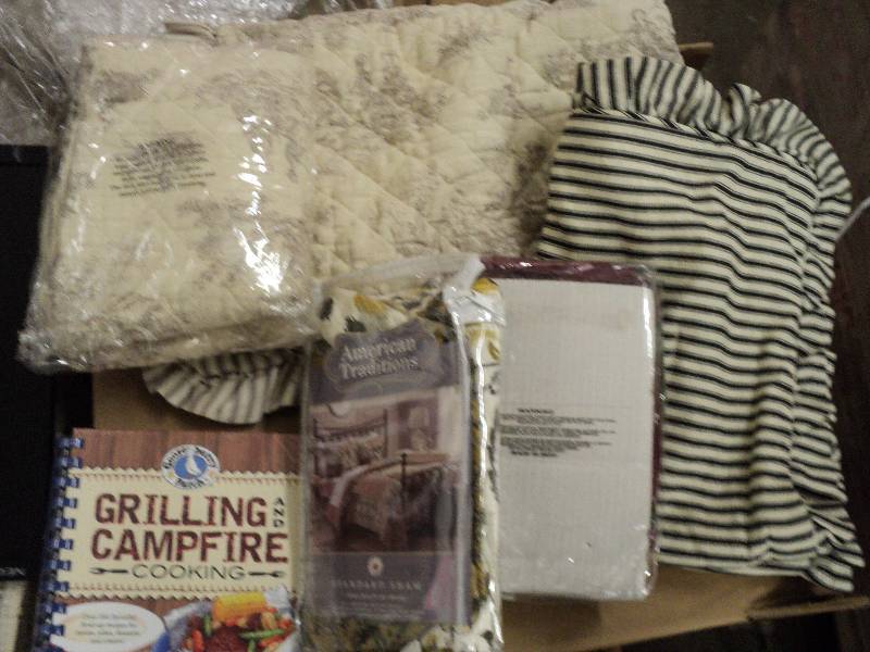 lot 158 image: 5 shams and 1 cookbook...