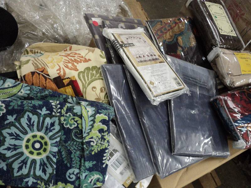 lot 159 image: 14 curtains and valances various si...