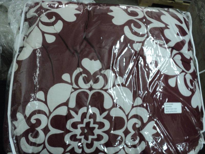 lot 162 image: twin size Cameron bed in a bag...