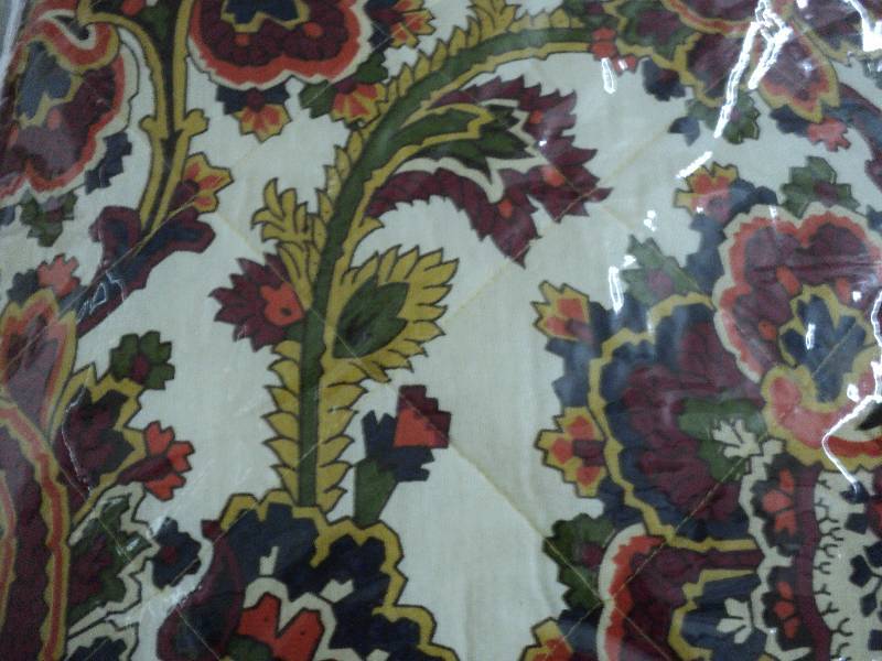 lot 172 image: twin size Lillie bedspread...