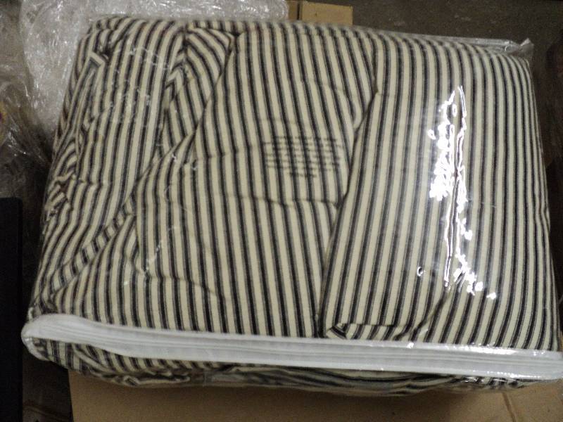 lot 175 image: black and cream striped queen size ...