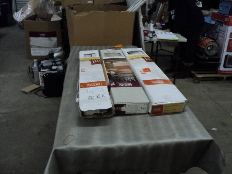 lot 190 image: Home Decorators Collection 2 39x64...