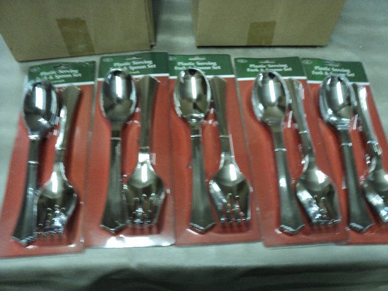 lot 216 image: 5 plastic serving sets...