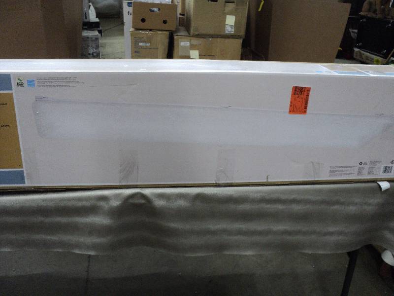 lot 225 image: 4ft LED ceiling light...
