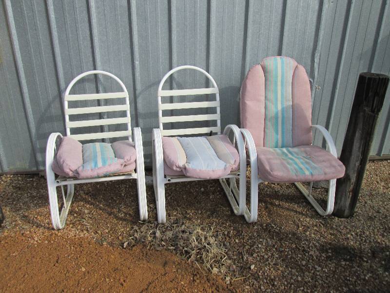 lot 11 image: 3 patio chairs with cushions...