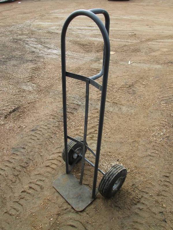 lot 30 image: 2 wheel dolly cart...