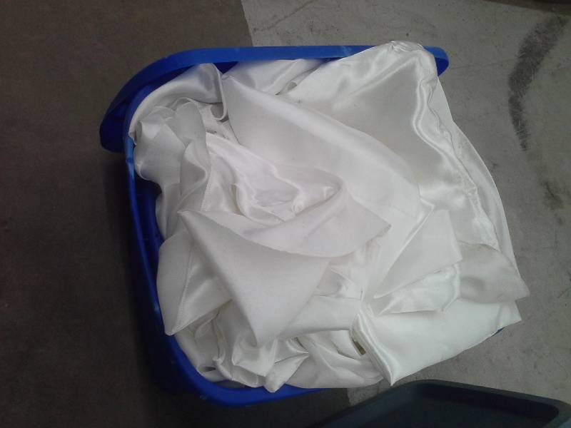 lot 118 image: 98 Satin Chair Covers