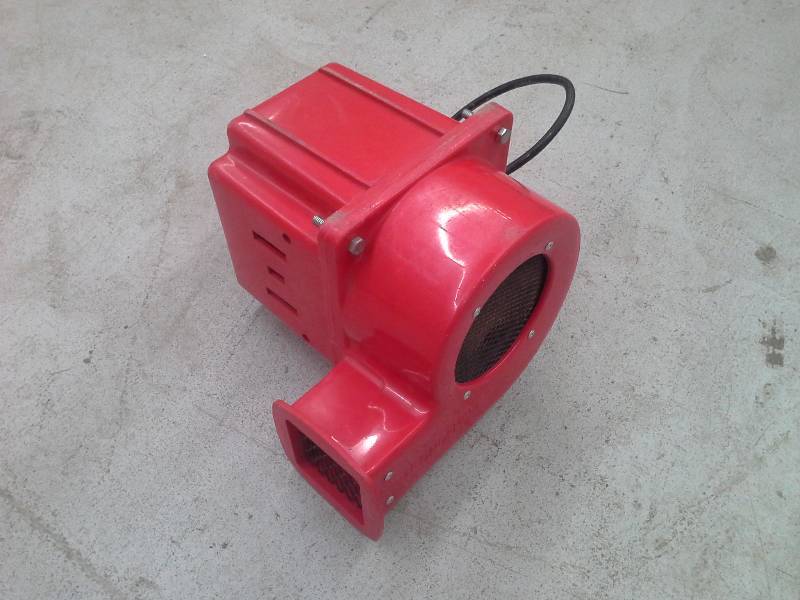 lot 128 image: Small Blower (12hp)