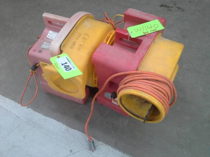 lot 140 image: Pair of Blowers (Need Repair)