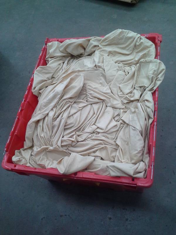 lot 167 image: 30 Gold Spandex Chair Covers