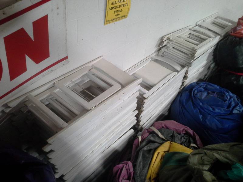 lot 171 image: About 125 Folding Chairs
