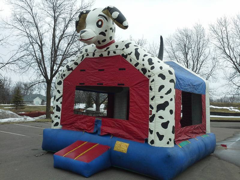 lot 5 image: Dalmatian Inflatable Bounce House