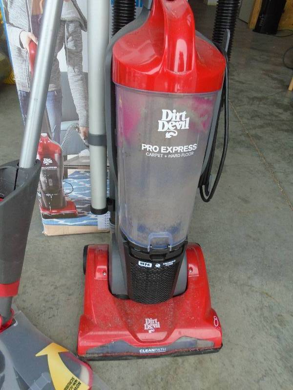 lot 37 image: Floor Cleaners