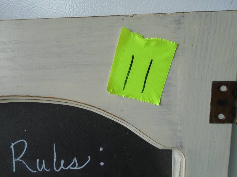 lot 11 image: Home Decor