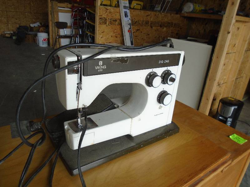 lot 29 image: Viking Sewing Machine and Table