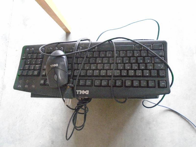 lot 30 image: Computer